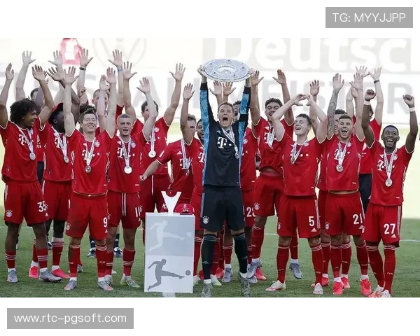 “莱比锡红牛4-0大胜马格德堡，德国杯顺利晋级展现德甲统治力”