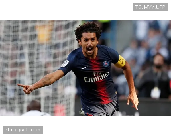 更衣室领袖：揭秘巴黎圣日耳曼副队长马尔基尼奥斯的角色